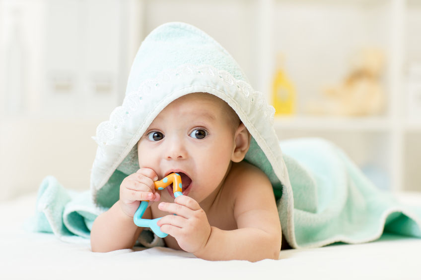 8 Facts About Your Baby's First Tooth That You Should Know About ...